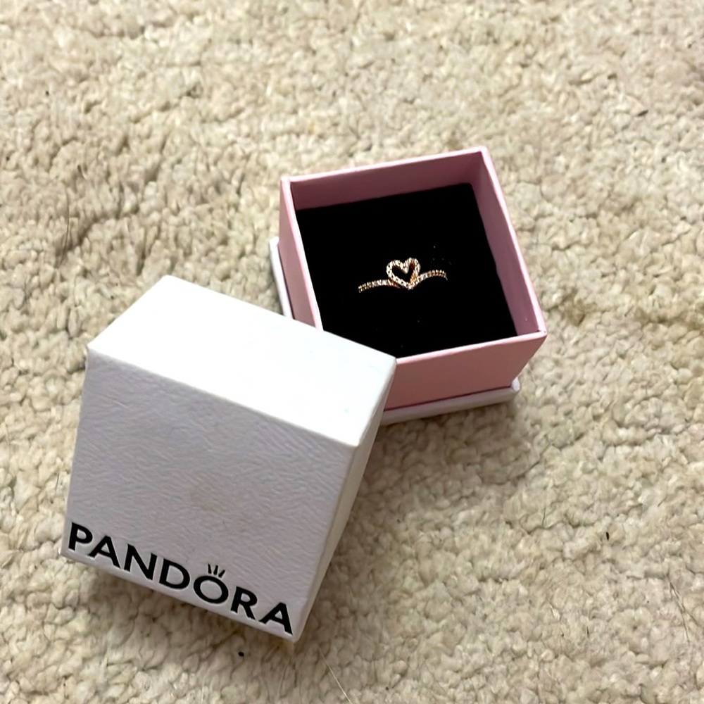 Pandora rose gold heart ring like new size 8.5
